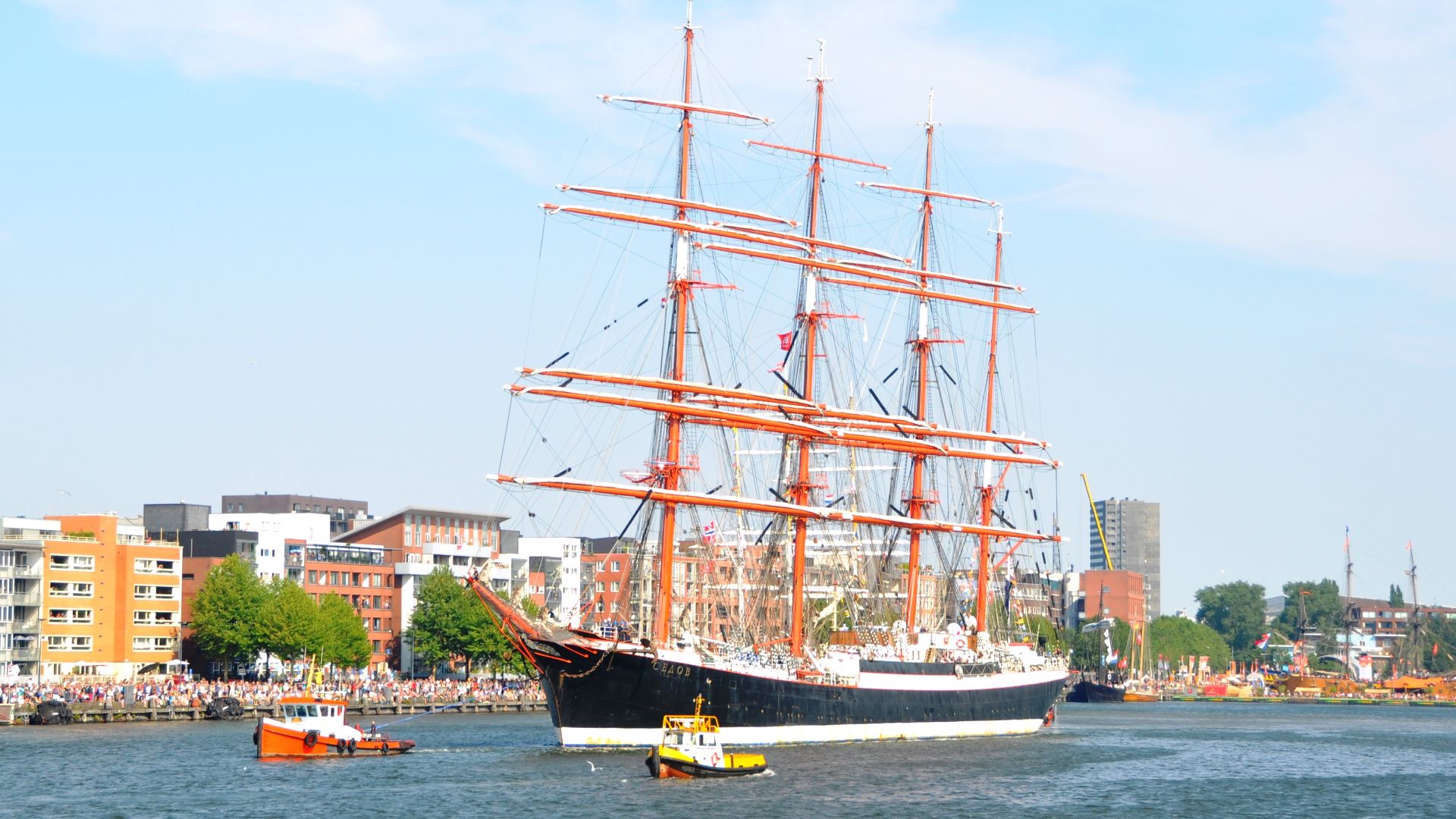 De SWDOV  bij Sail Amsterdam 2015.