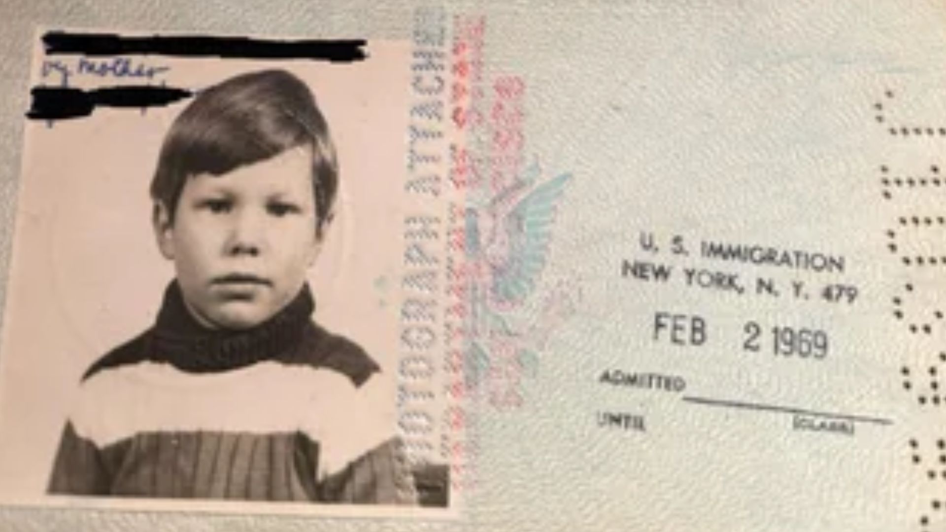 Child's US passport in 1968