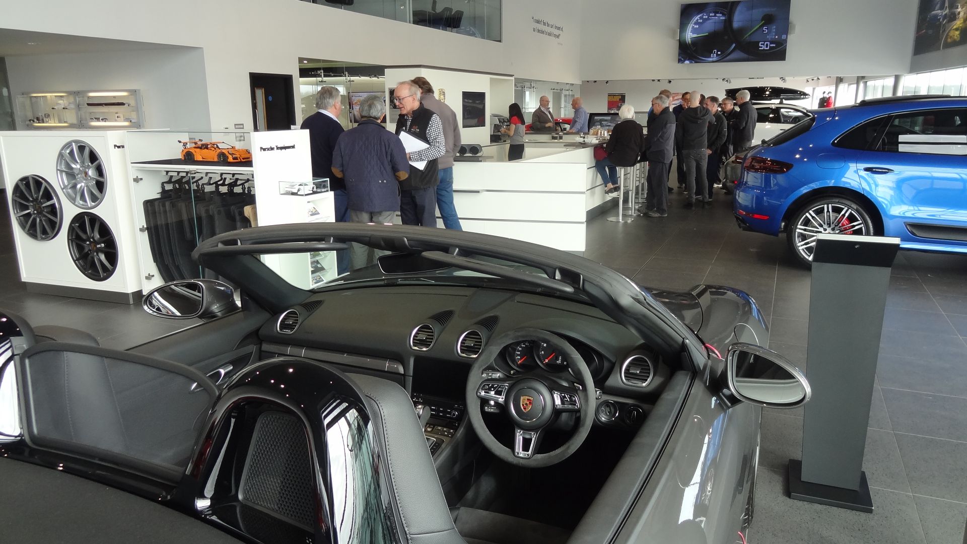 PCGB Spring car check at Porsche Aberdeen (44)