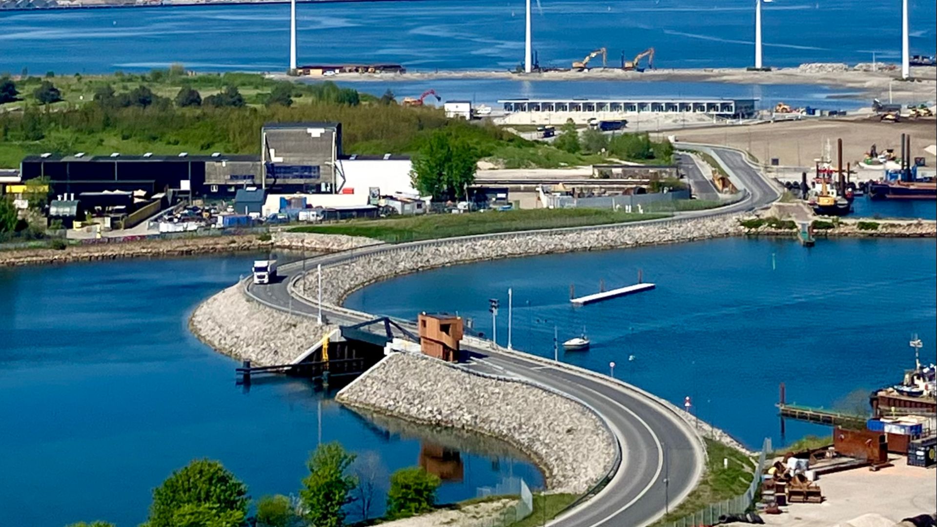 Margretheholmsbroen på Jordtransportvej mellem Margretheholm og Refshaleøen set fra Copenhill