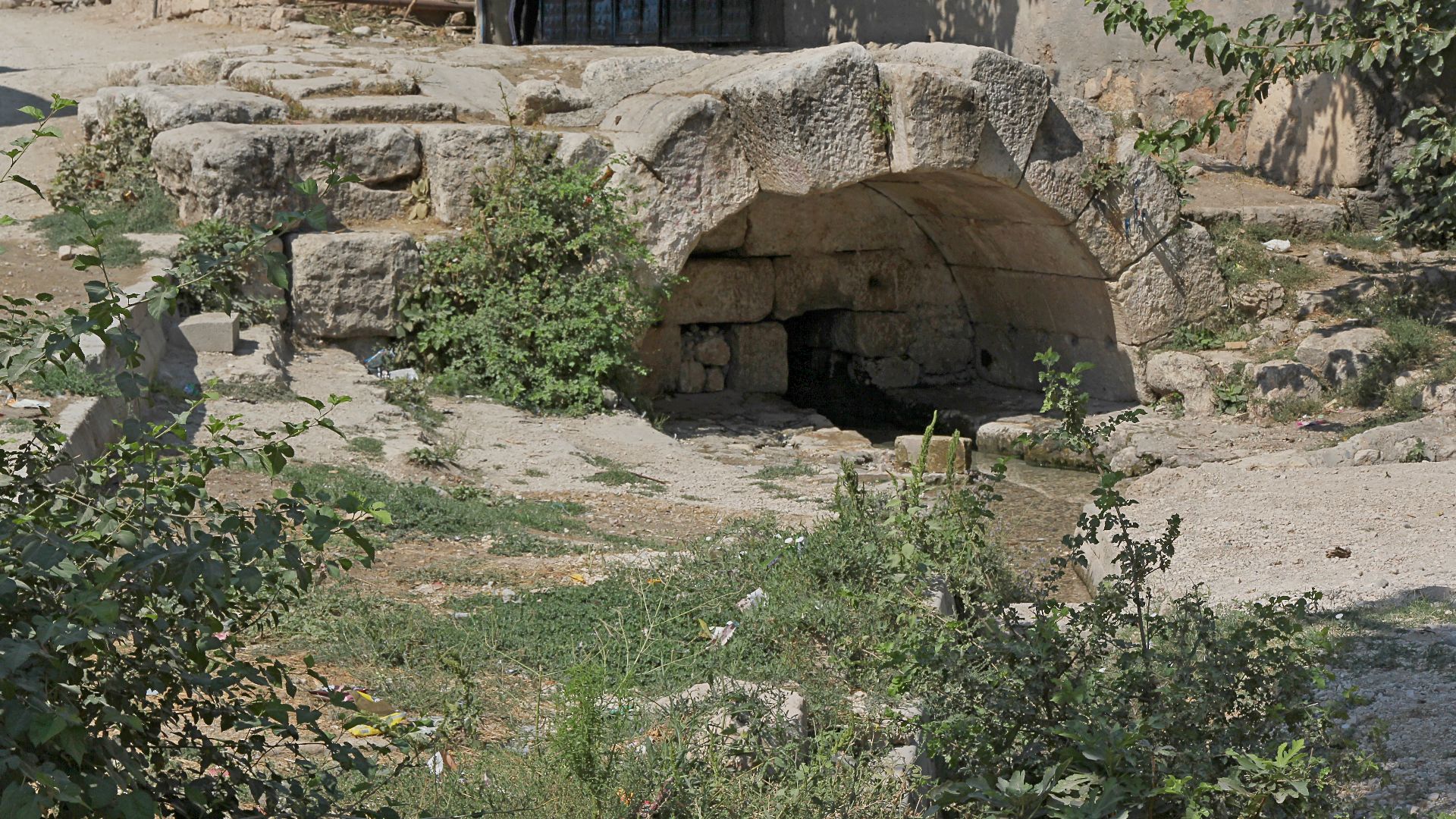 Römischer Brunnen in Perrhe/Pirin, Adıyaman, Türkei