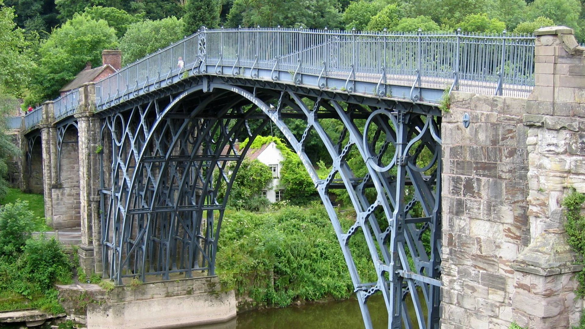 Another view of the bridgeIronbridge 6