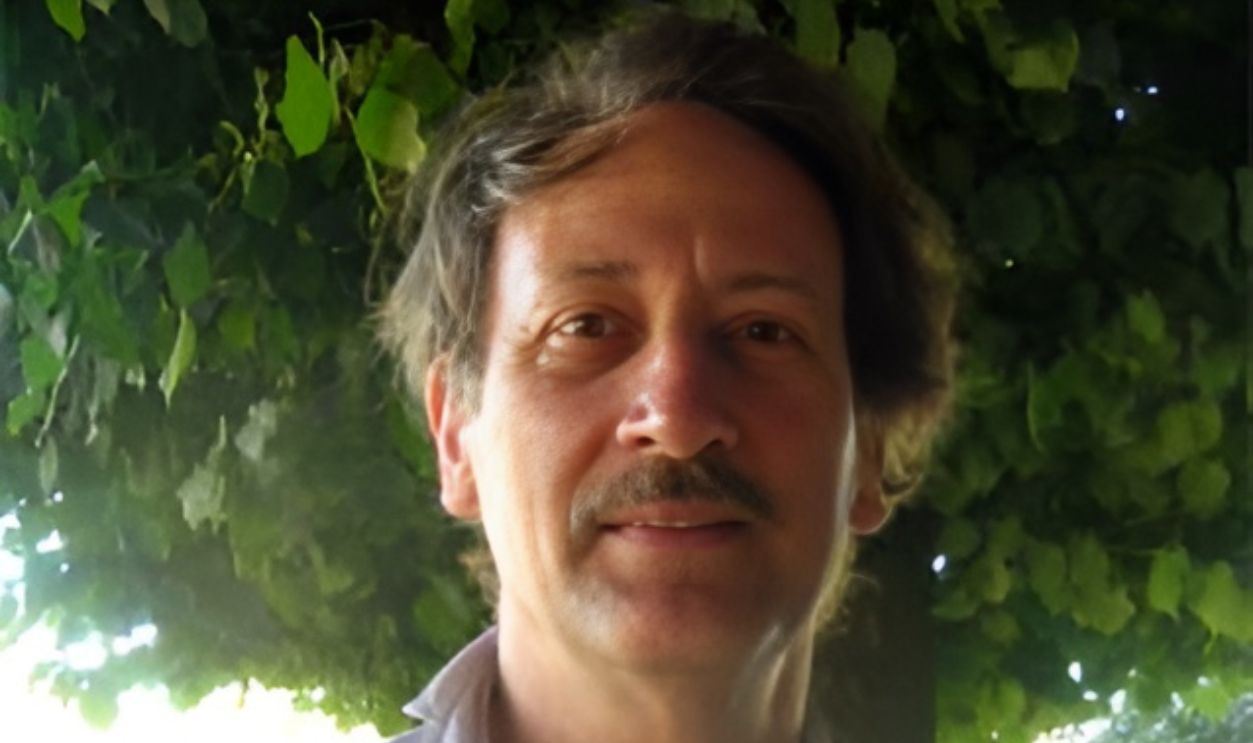 Tom Dillehay 
