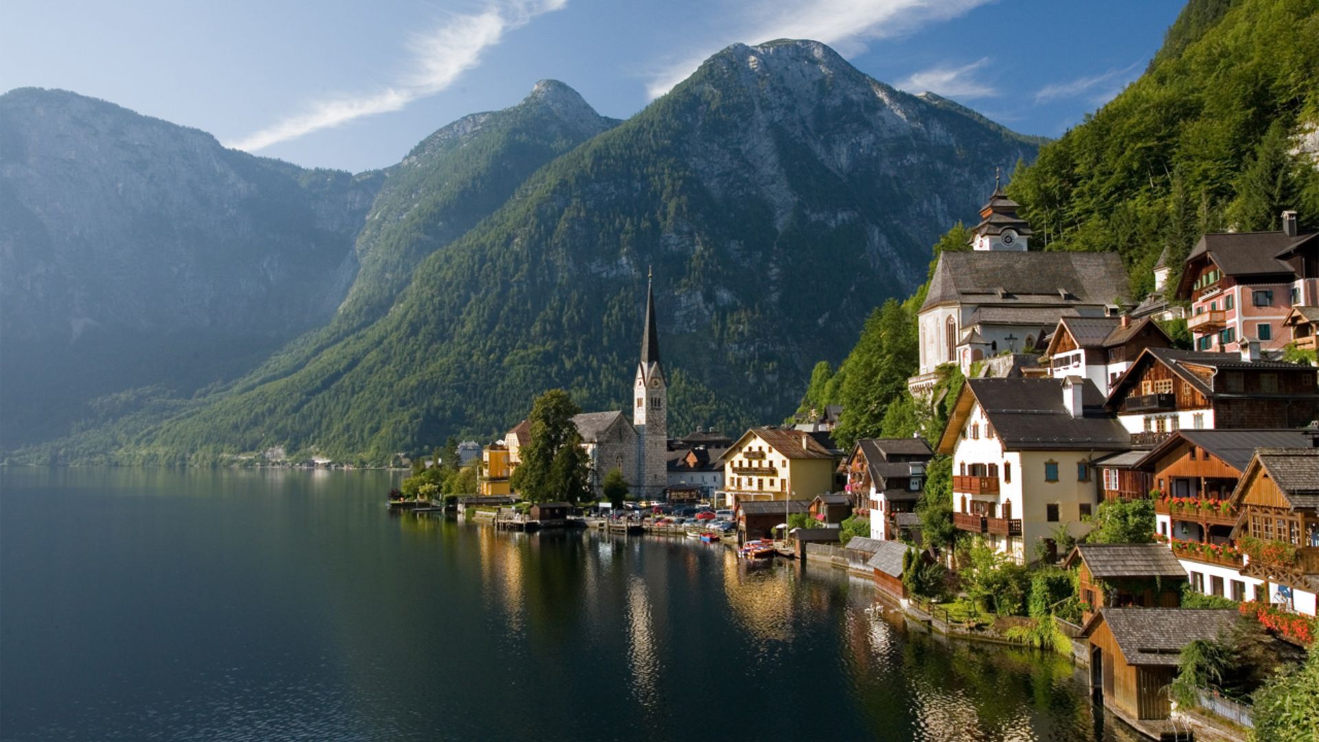 Author: Nick Csakany
URL: http://www.csakany.com/pics/2007EuroTrip/files/hallstatt.jpg