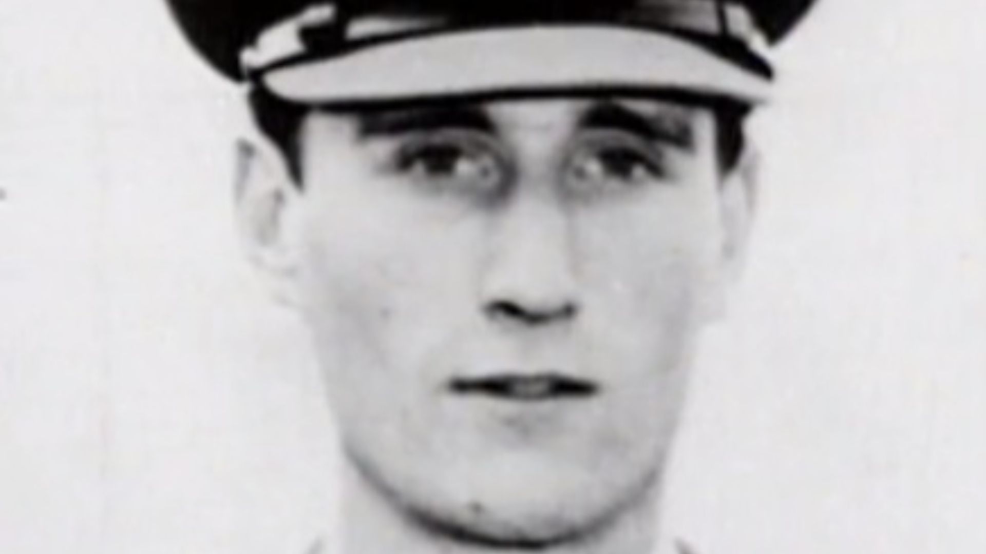 Photo of Frederick Valentich from the Australian Department of Transport report.