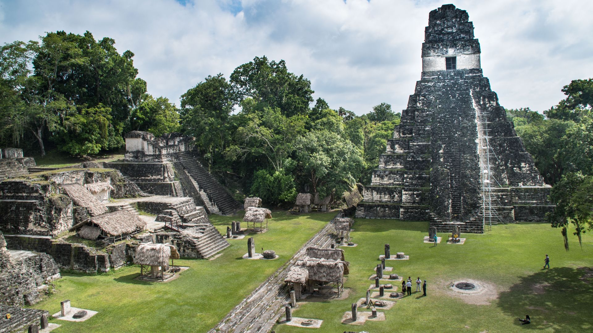 Mayas lived in the Tikal area as of about 600 B.C. This very large Maya city was mostly built during the Maya civilisation's Classical Period (250-900 A.D.), when the population may have reached 90,000 people. Despite their size, the ruins were rediscover