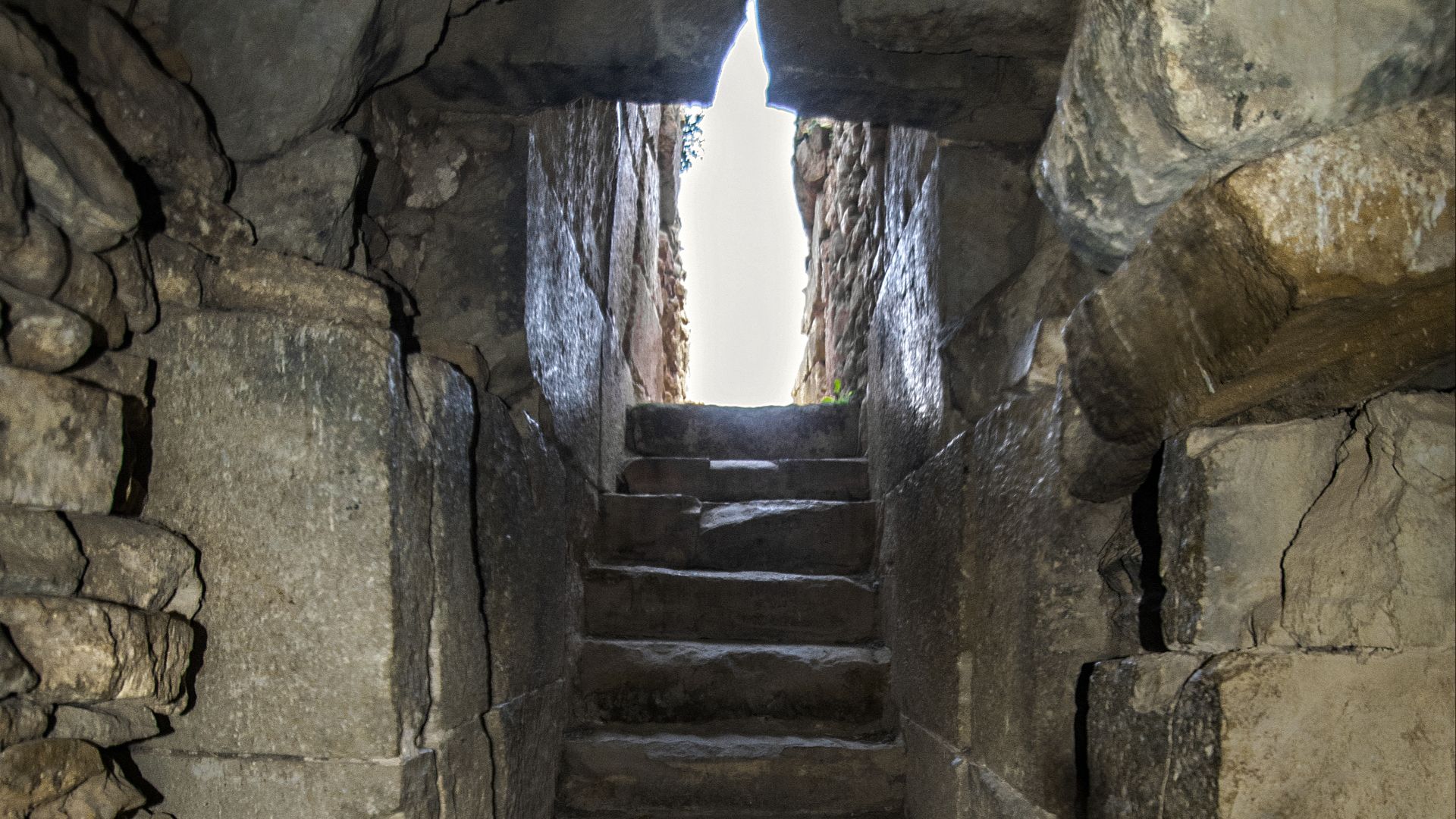 The Djéddar pyramids are considered the only ancient pyramidal monuments of antiquity in Algeria.
