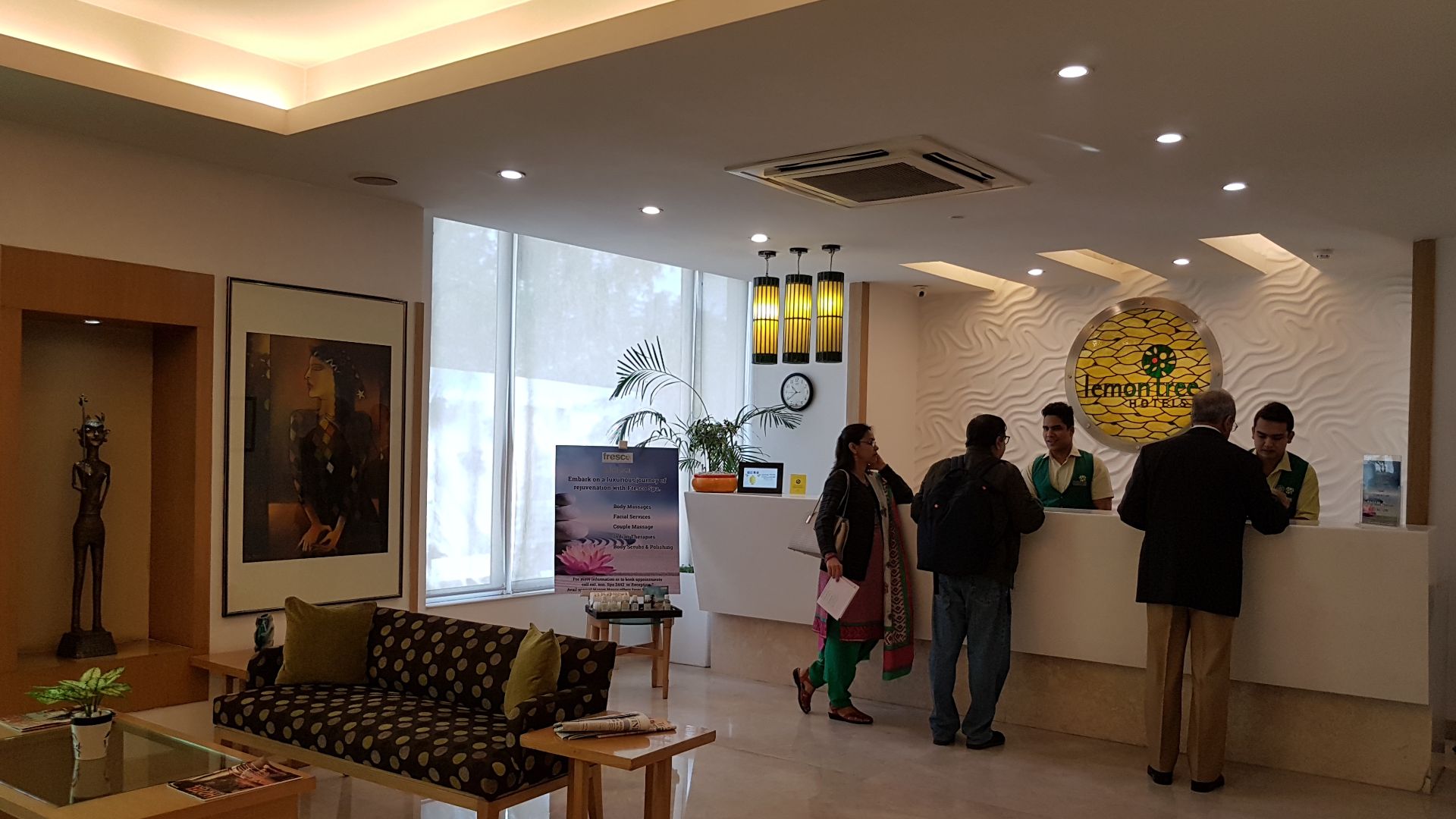 Lemon Tree Hotel in Chandigarh. (Chandigarh, north India, Nov. 2017)