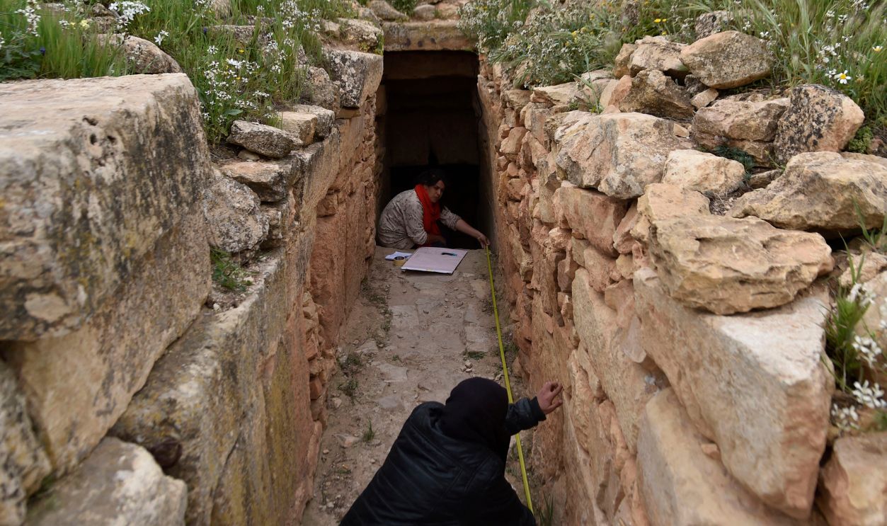 Archaeologists