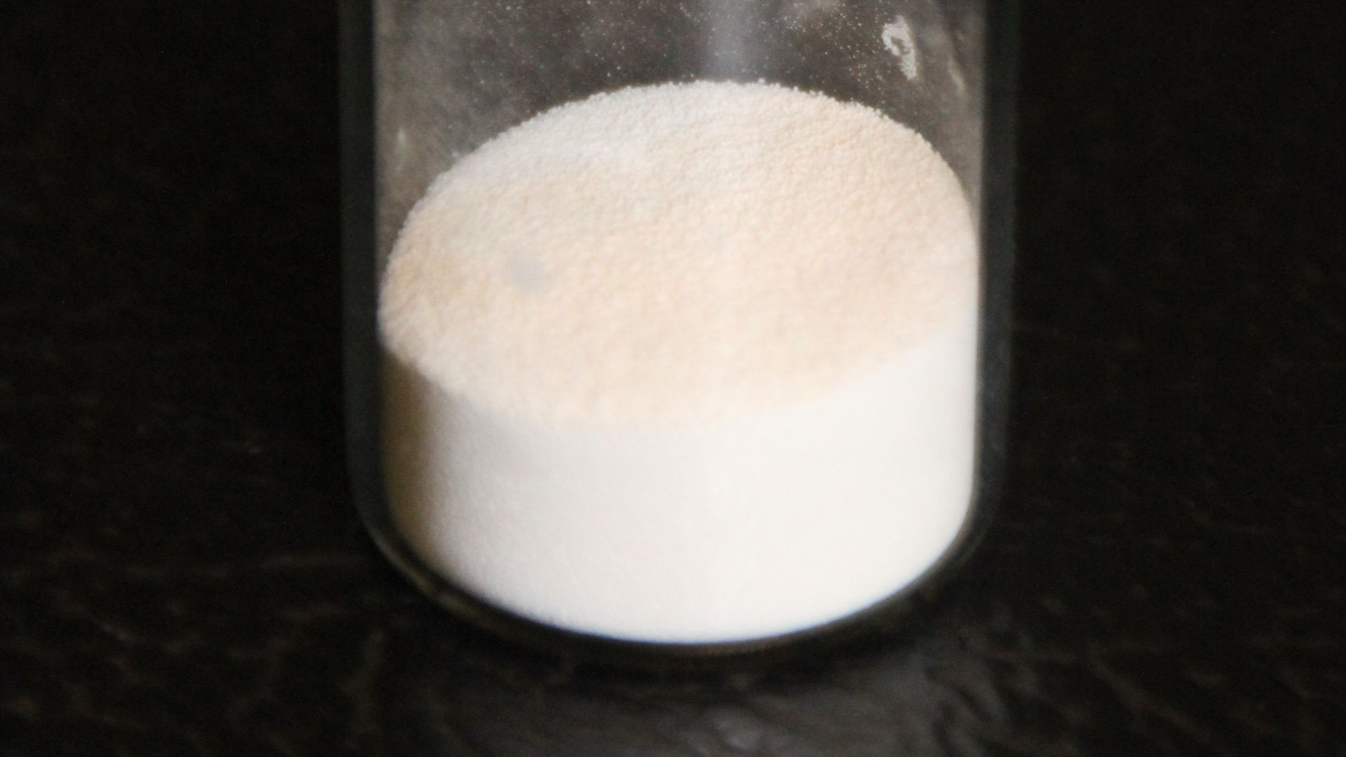 A pure, raw form of polyvinyl chloride, without any plasticizer