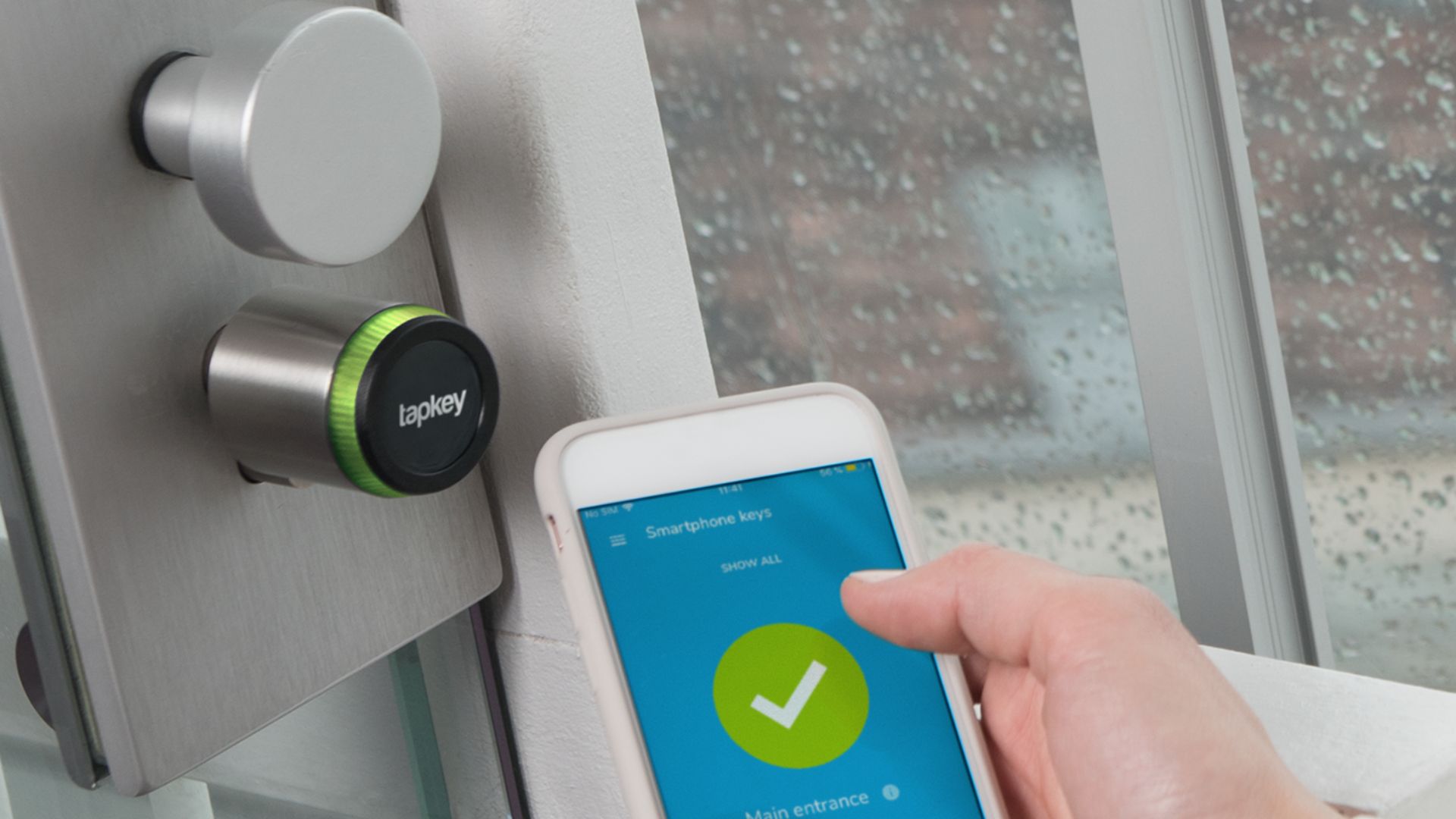 Unlocking a smart lock via Bluetooth