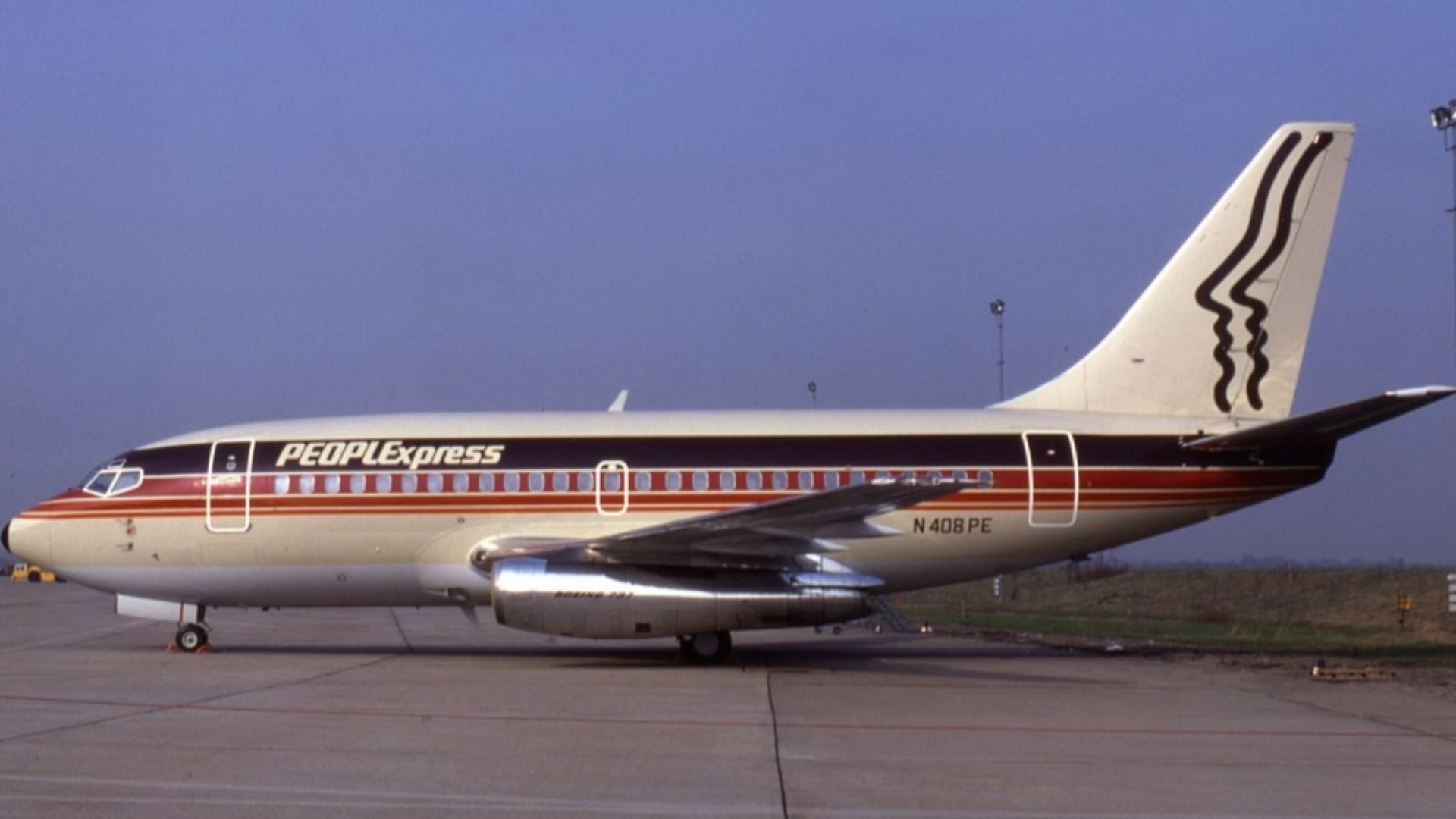 PEOPLExpress Boeing 737-100