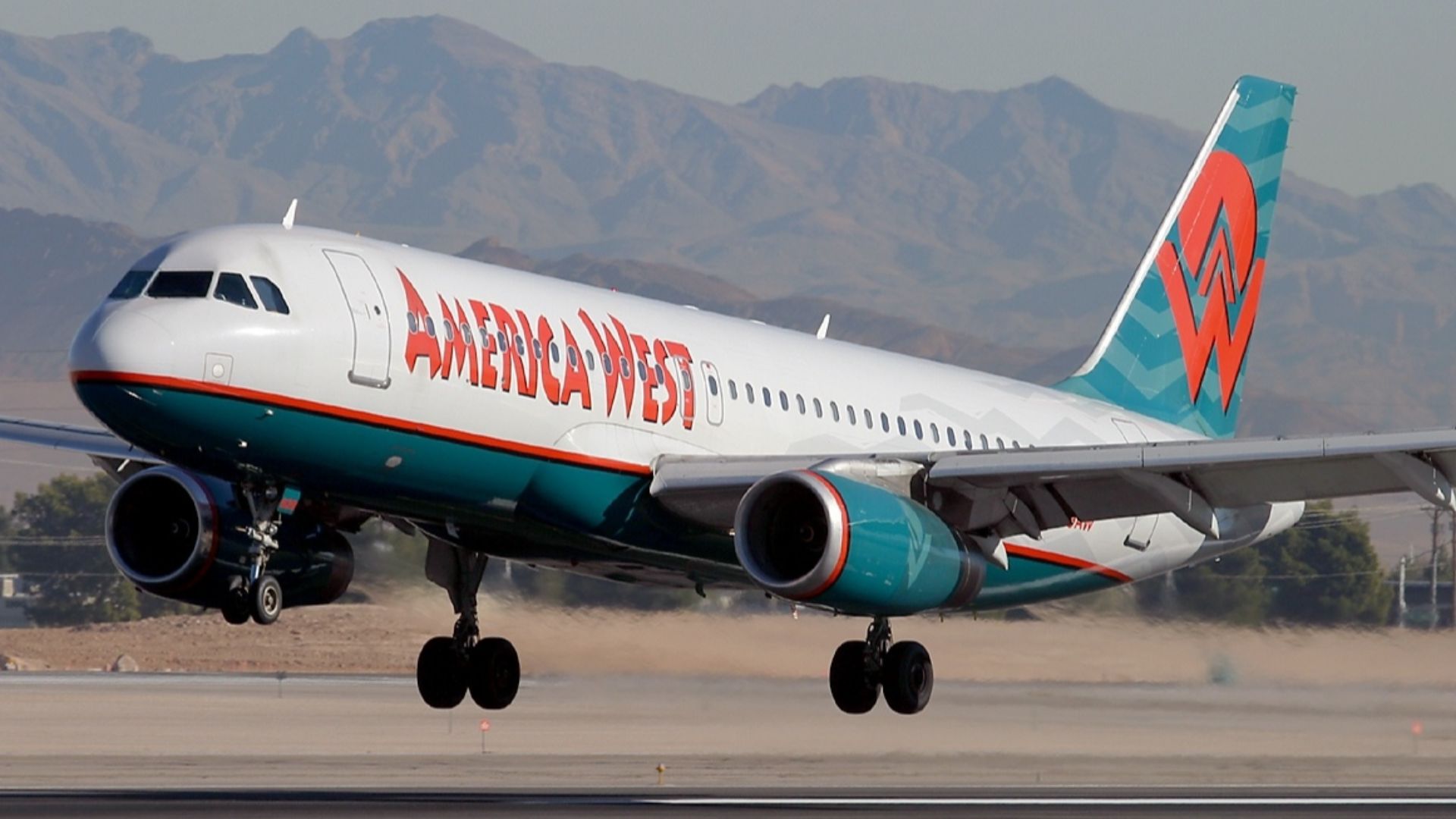 File:Airbus A320-231, America West Airlines AN0482791.jpg
