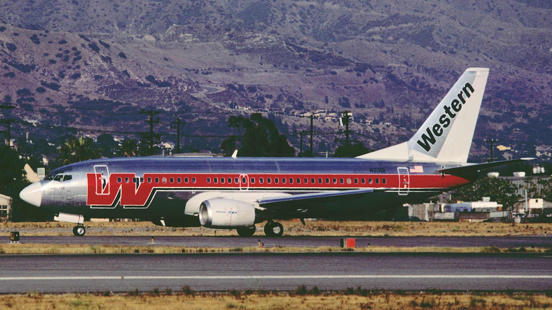 Western Airlines Boeing 737-347; N3301,June 1985/ CWE