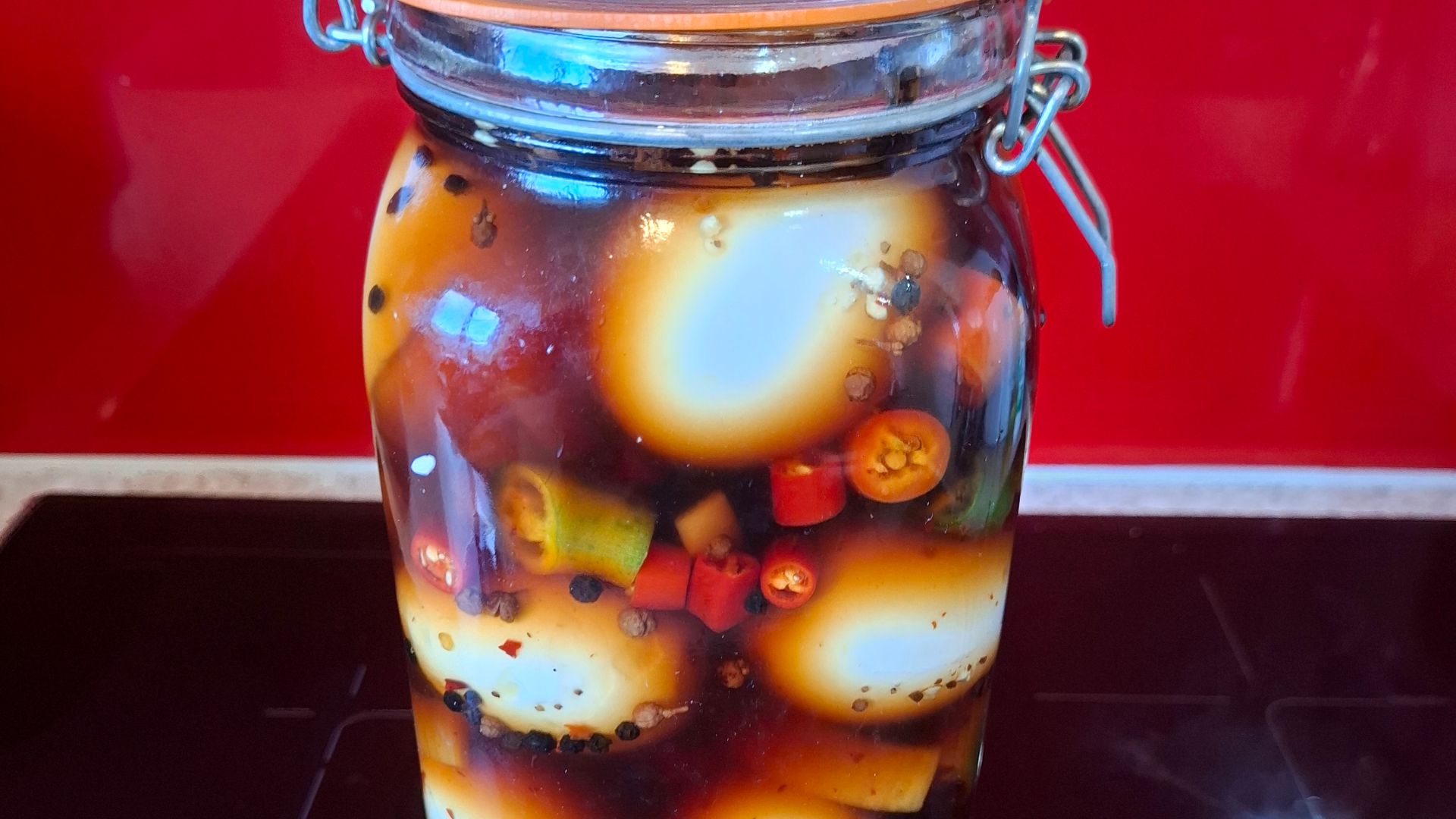 Vinegar pickled eggs