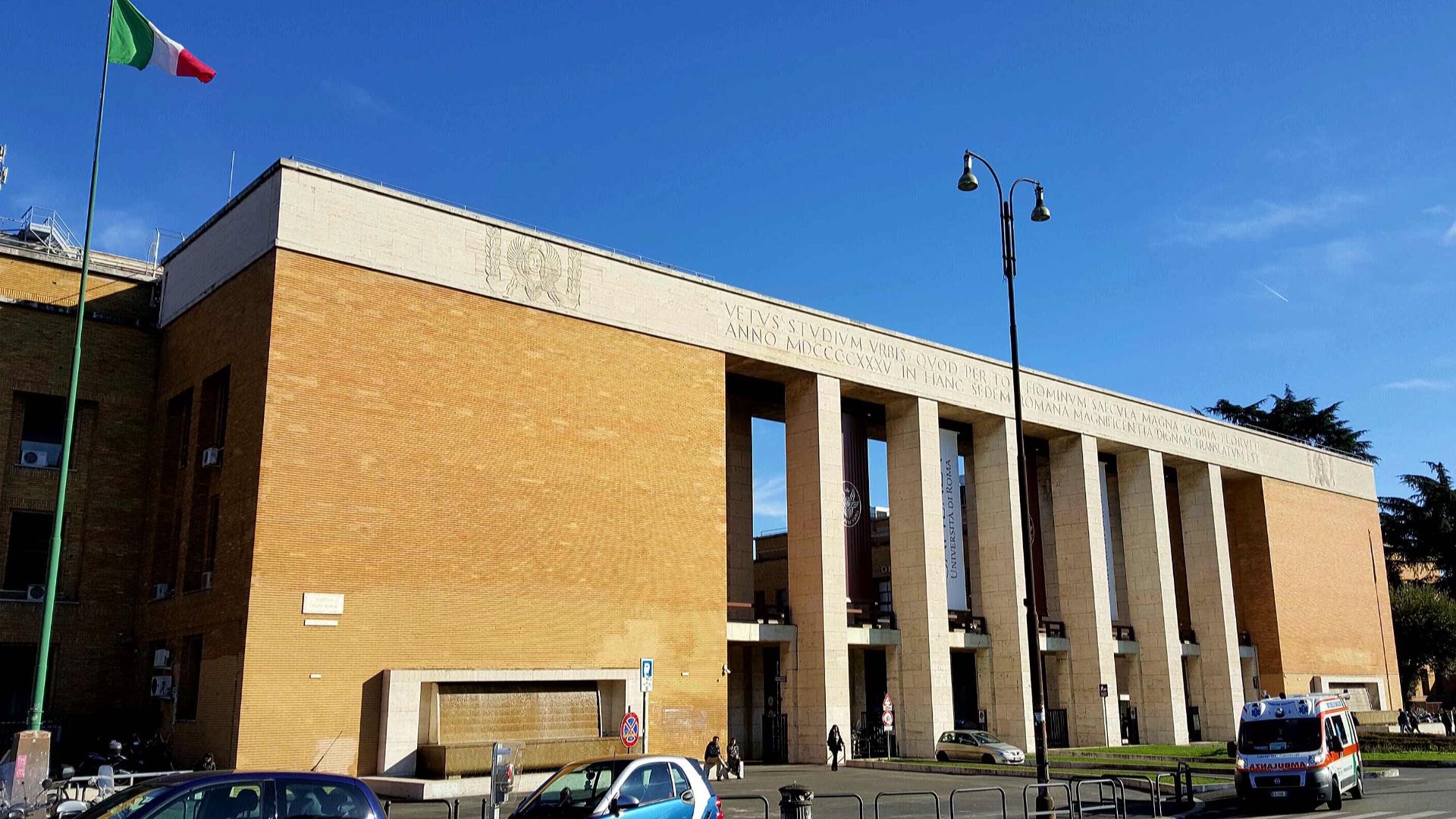 Sede della Sapienza a Roma, Piazzale Aldo Moro.