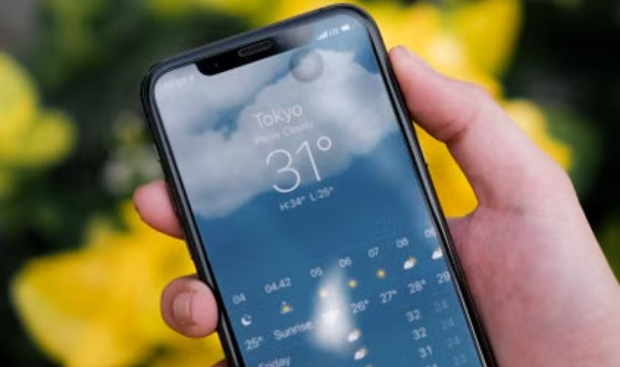 weather app alerts