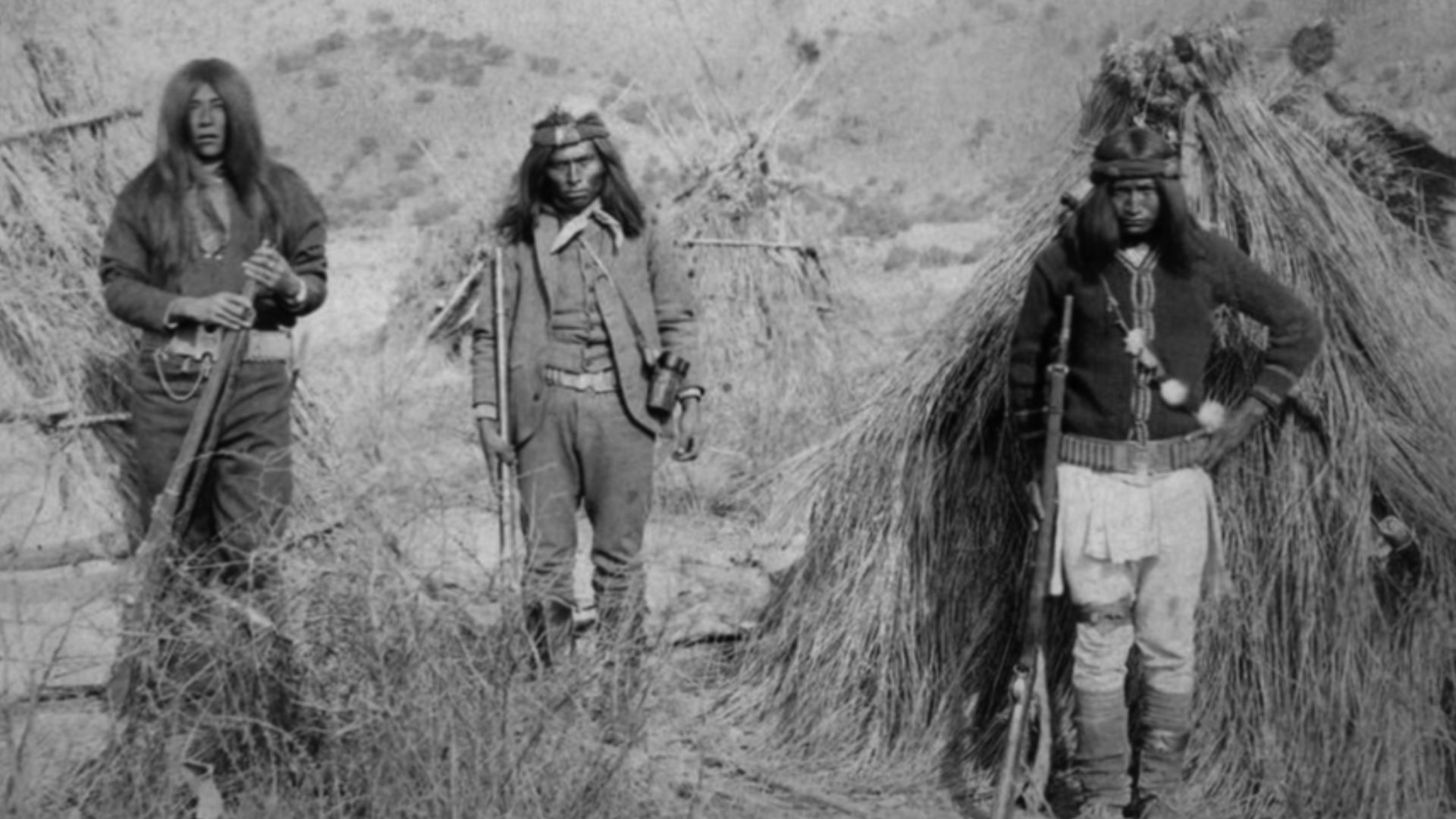 File:Apache warriors 1880BW.jpg