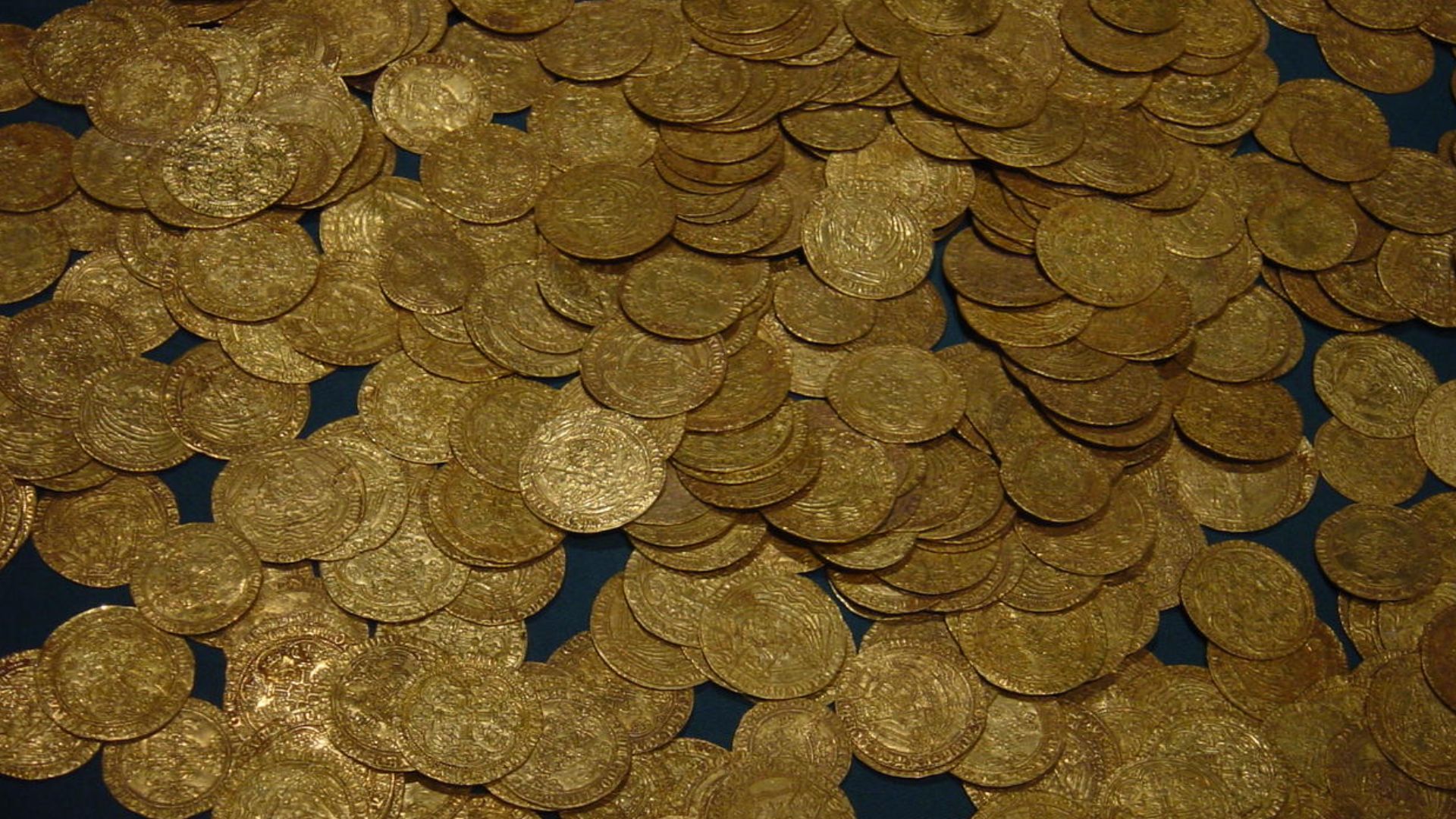 File:Hoard of ancient gold coins.jpg