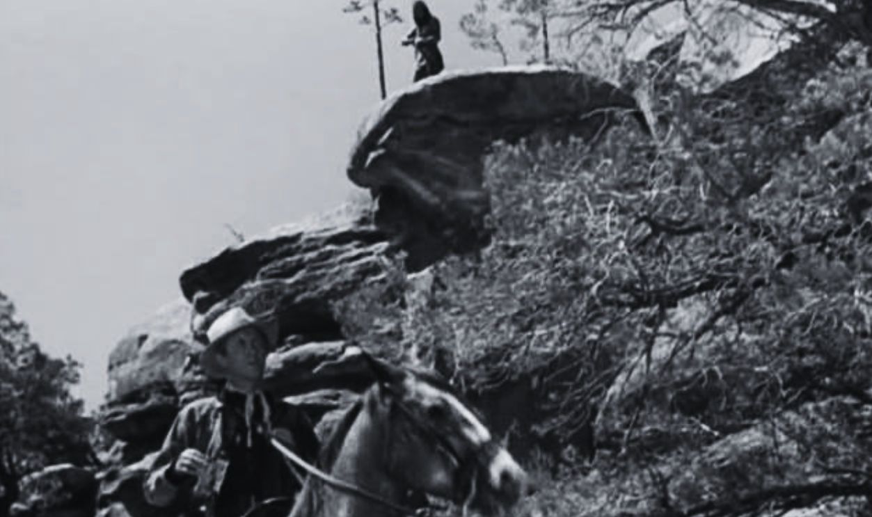 Screenshot from Broken Arrow (1950)