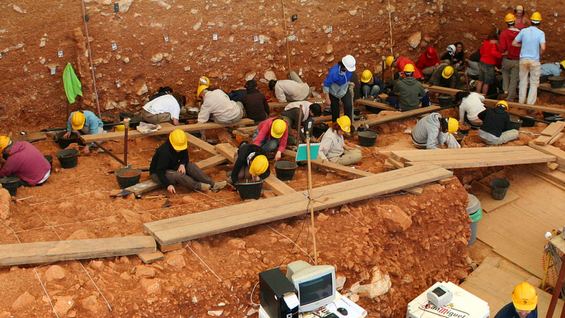 Excavations at the site of Gran Dolina, in Atapuerca (Spain), during 2008. Panoramic photography formed using 3 individual photographies with Hugin software. TD-10 archaeological level is being excavated where the most of the people are. It is a Homo heid