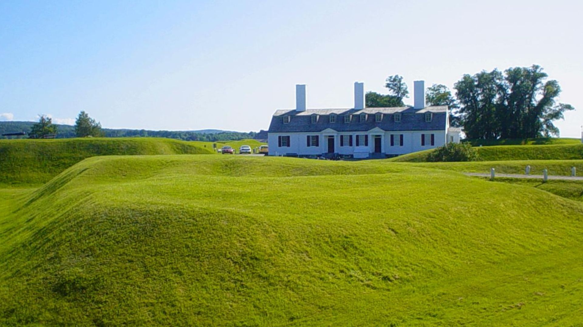 Fort Anne National Historic Site, Annapolis Royal, Nova Scotia. The officers' quarters seen from afar. This is a pretty good illustration of a star fort, or trace à l'italienne, a feature of military architecture that was first innovated in Renaissance It