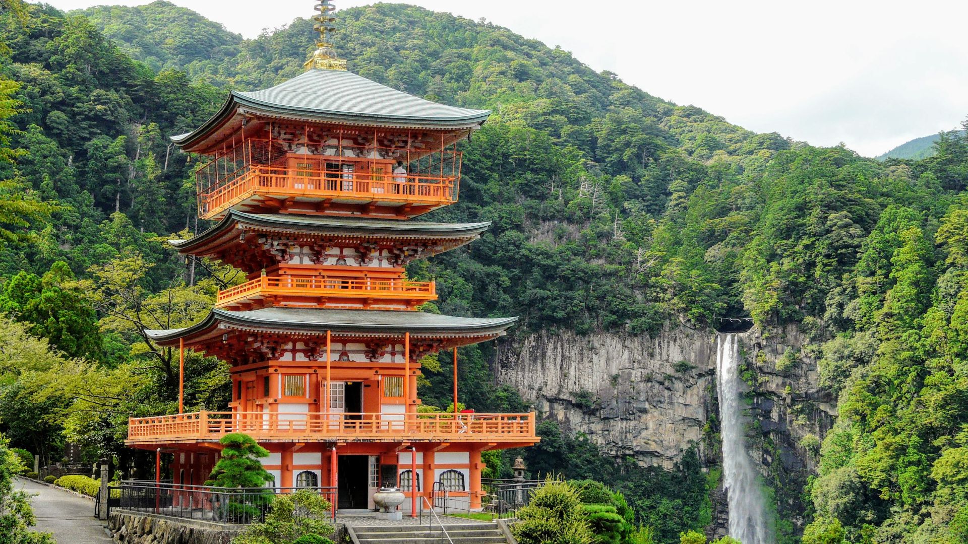 Three-storied Pagoda of Seiganto-ji temple and Nachi Falls.