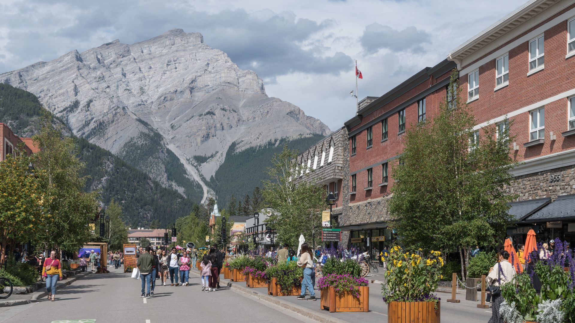 A south view of Banff Ave, Banff