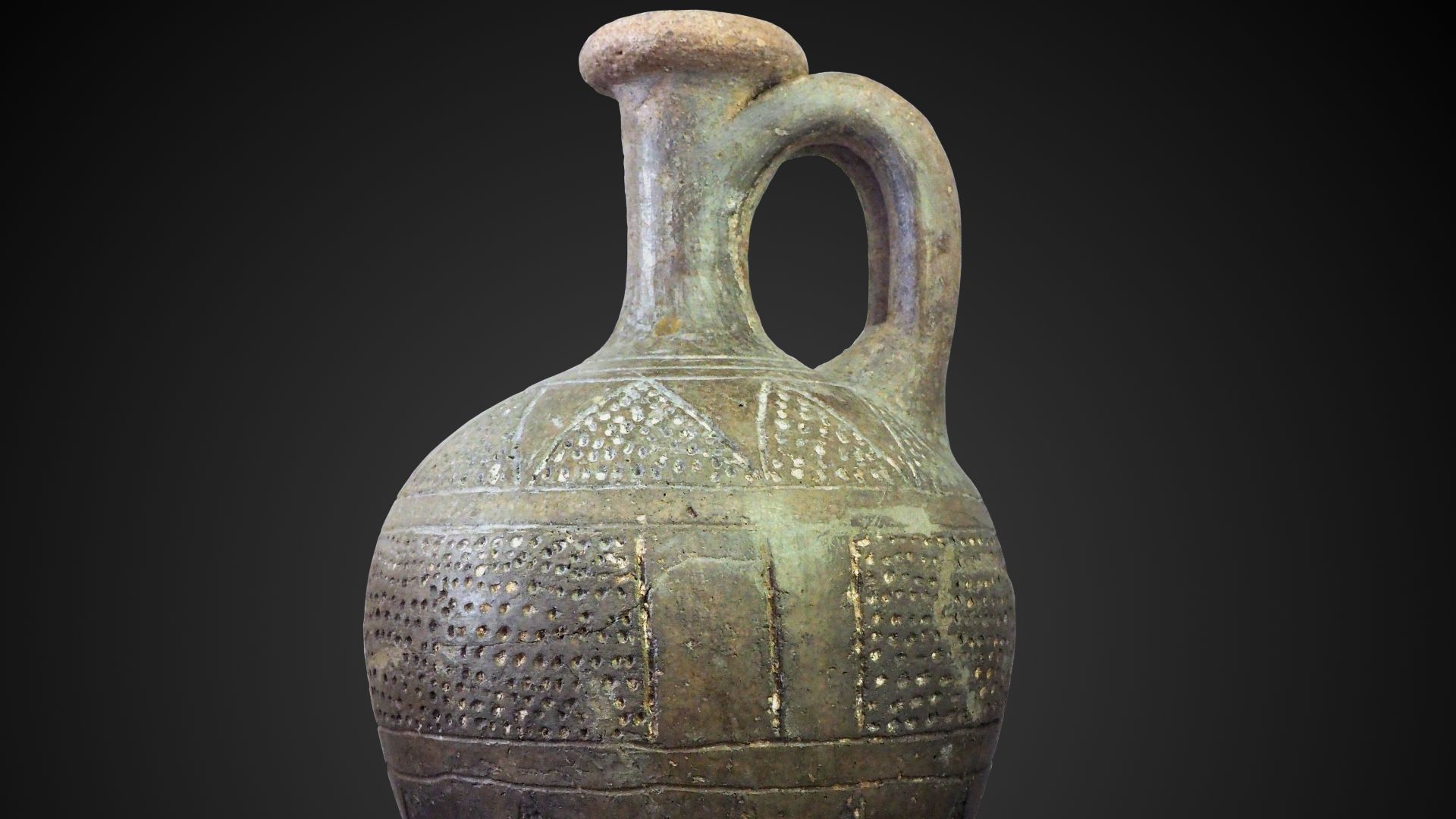 File:Jug Tell el-Yahudiyeh type-AO 9120-P5280246-gradient.jpg