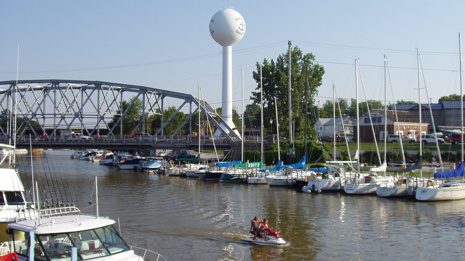 File:Vermilion-ohio-river-marina.jpg