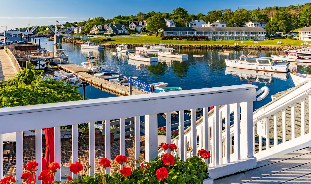 Maine Ogunquit Perkins Cove at sunrise