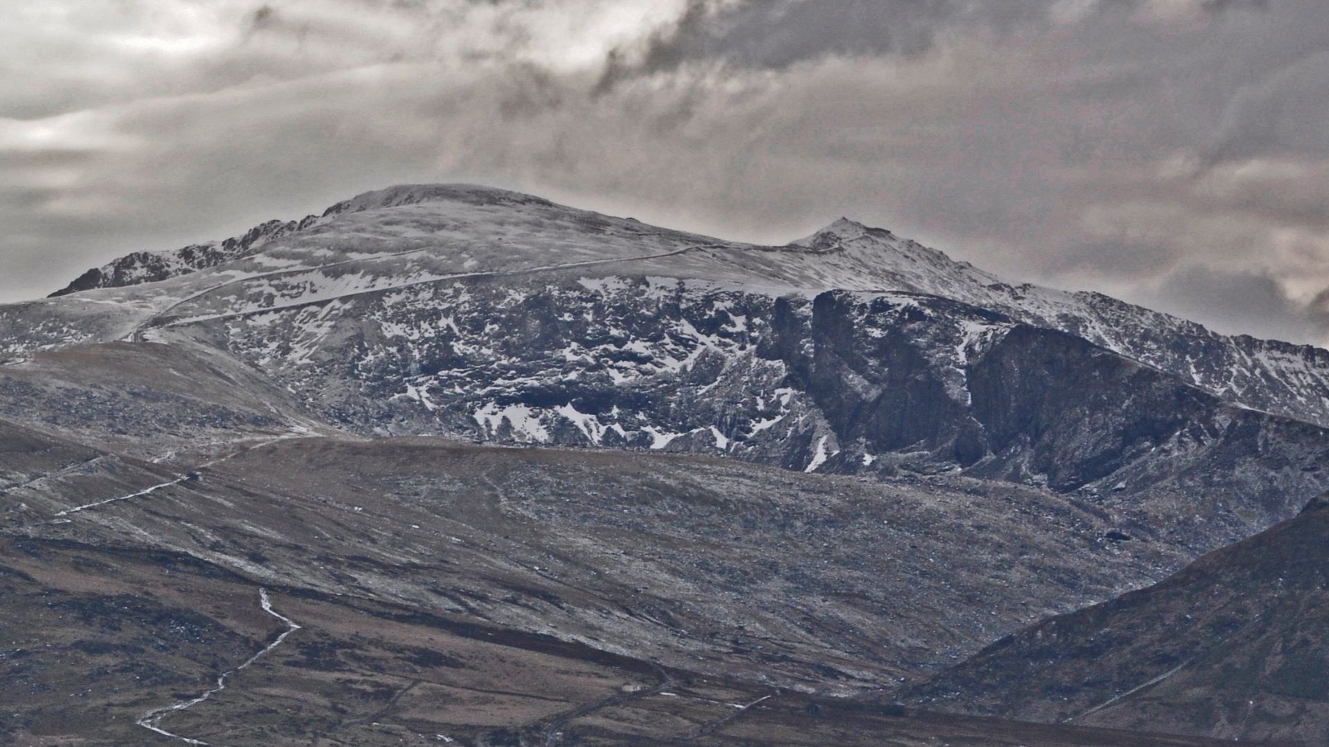 Yr  Wyddfa-Mount Snowdon