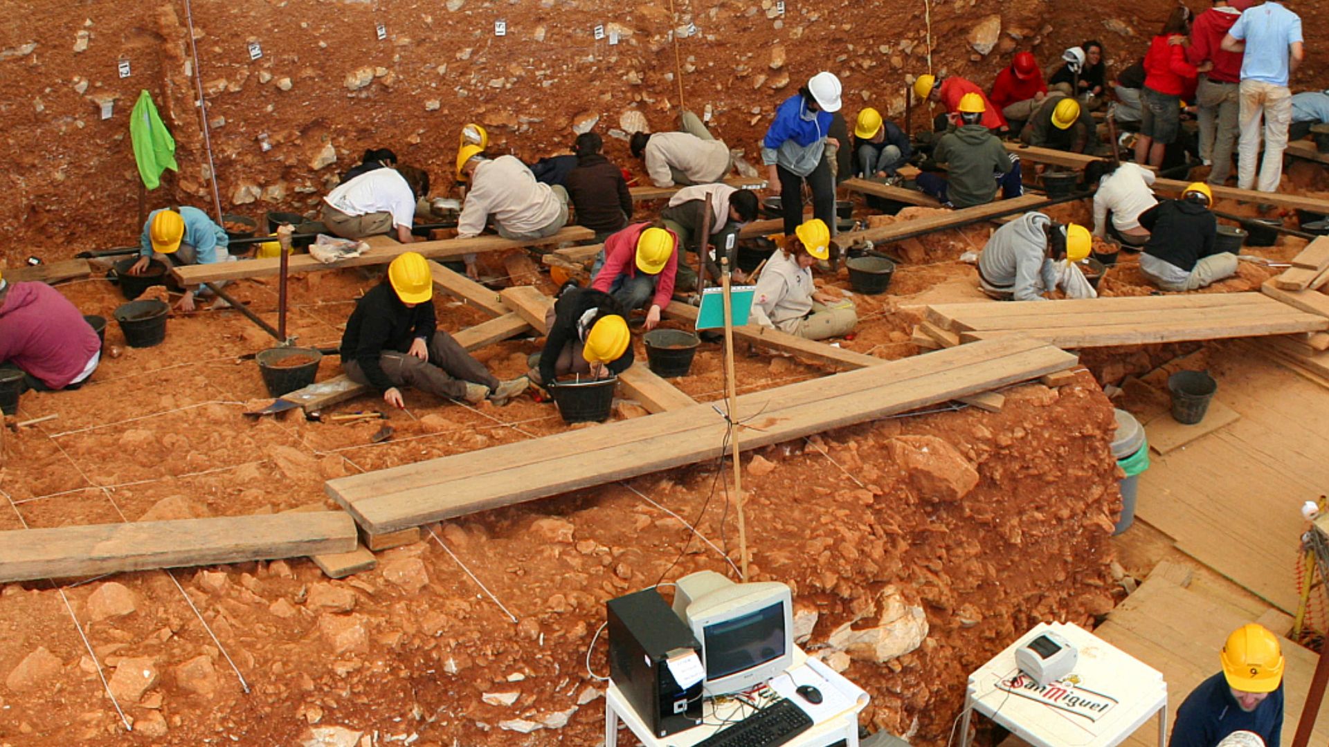 Excavations at the site of Gran Dolina, in Atapuerca (Spain), during 2008. Panoramic photography formed using 3 individual photographies with Hugin software. TD-10 archaeological level is being excavated where the most of the people are. It is a Homo heid