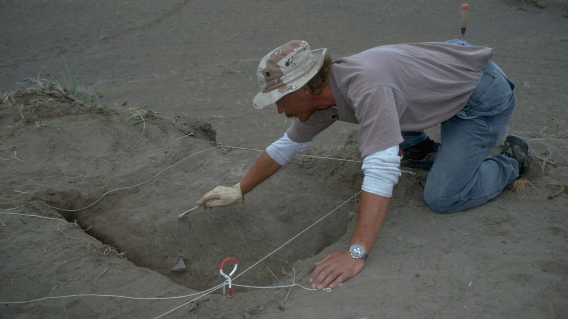 Archaeological excavation at the Skull Creek dunes site in Catlow Valley, Harney County, Oregon.