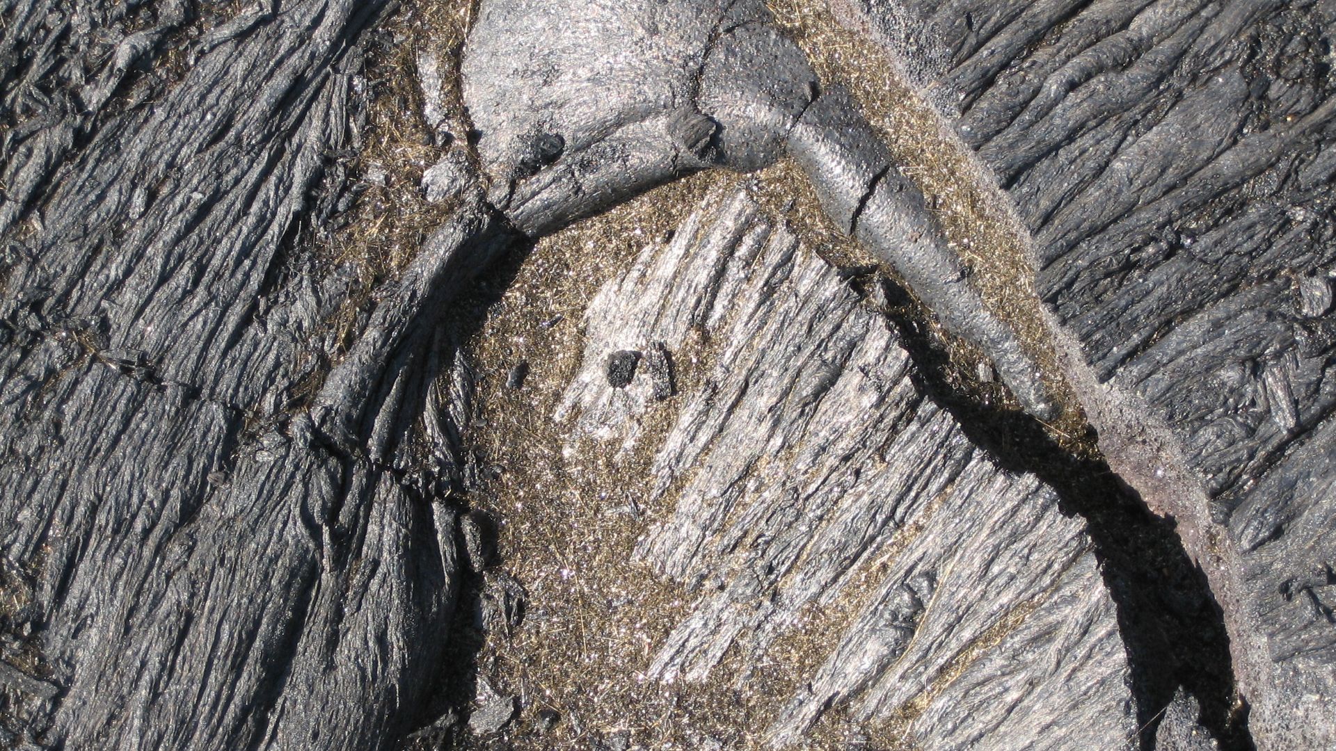 Volcanic glass (