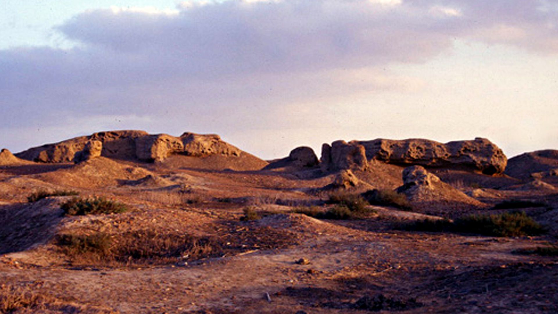 Ruins of mudbrick buildings on the northern mound of Buto-Desouk