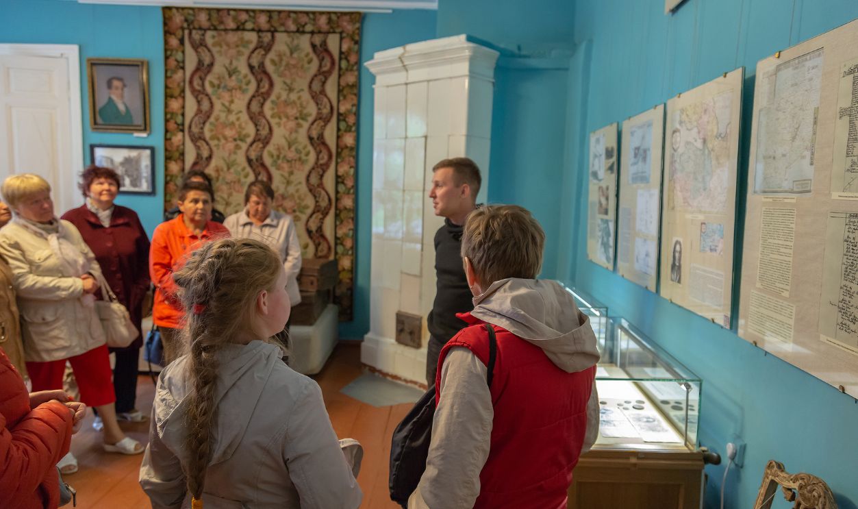 GATCHINA, RUSSIA -JUNE 30, 2018: Tourists examine an interior of the house of the Memorial estate