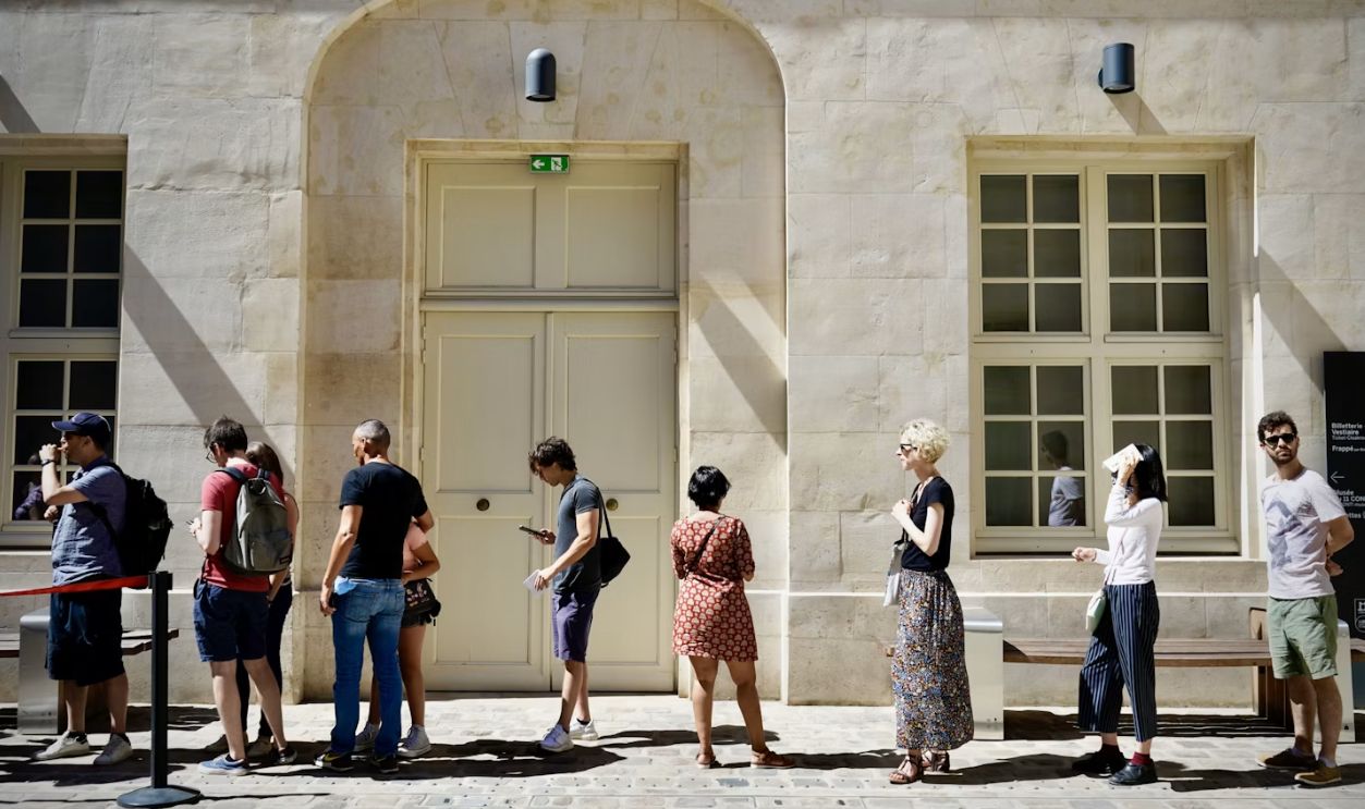 Reservations Do Not Eliminate Lines