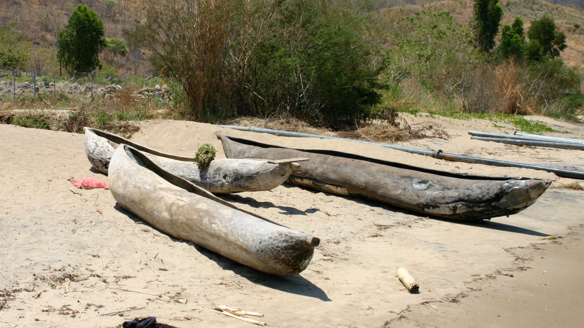 Boats on the shore of Lake Malawiboats at the shore of the malawi lake