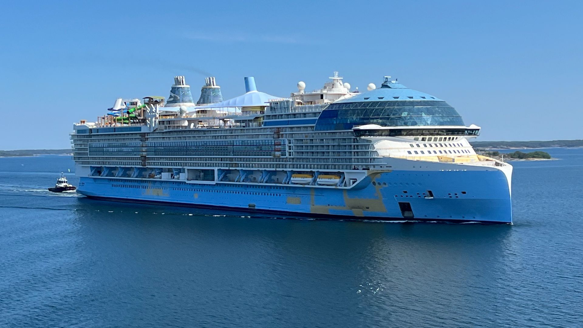 Icon of the Seas on its first sea trial outside Turku, Finland.