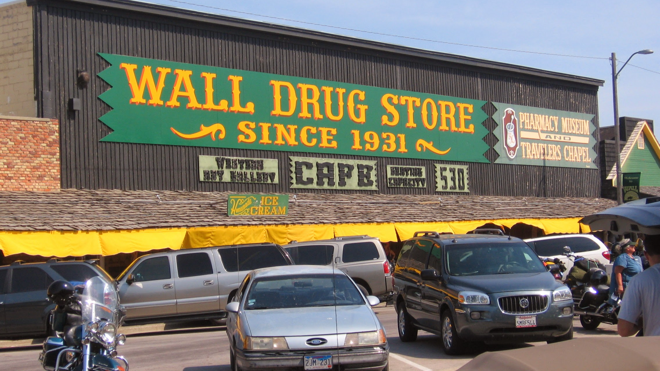 Wall Drug front sign - 2007