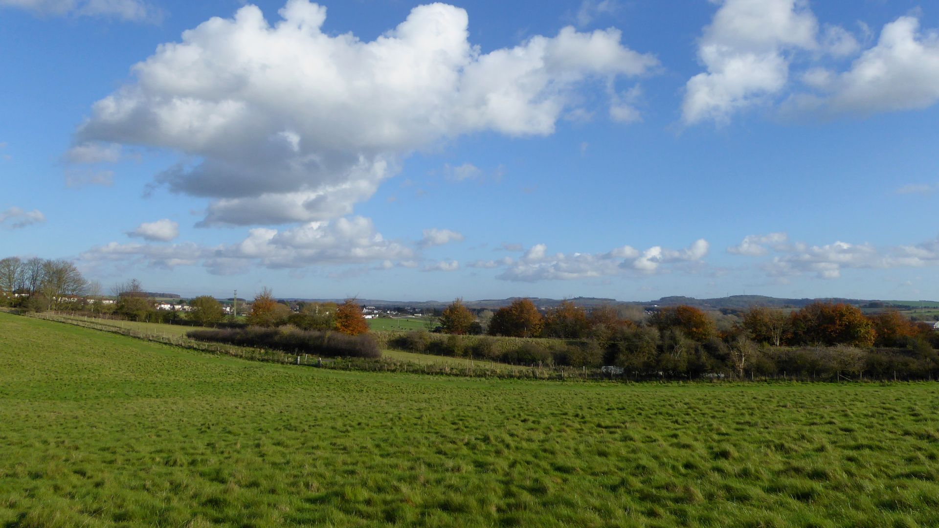 Photograph of Durrington Walls, a prehistoric site near to Durrington, Wiltshire. Taken from within the Walls on its western side, facing east.