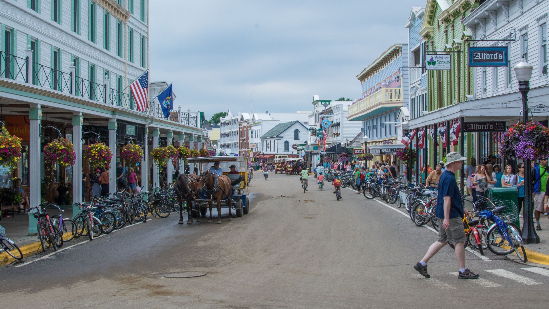 Mackinac Island's main town, looking west. Transportation on the island is by horse, bike, or foot.