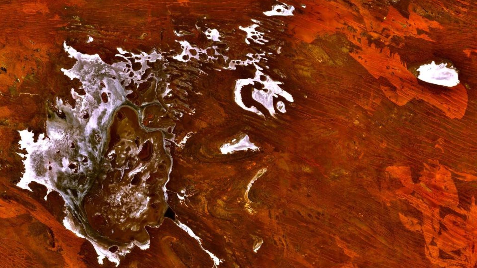 File:Lake Disappointment Western Australia.jpg