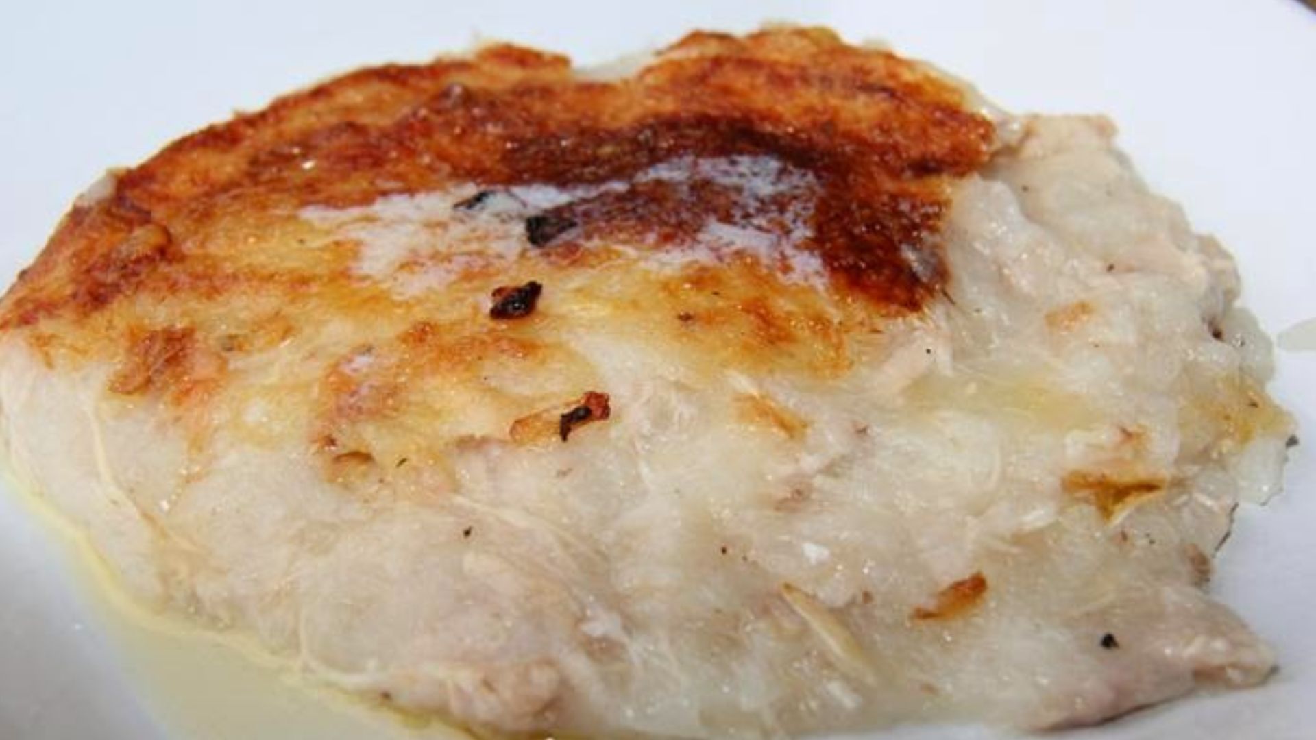 Rappie Pie (Rapiûre) is often the served as is, with no side dishes.