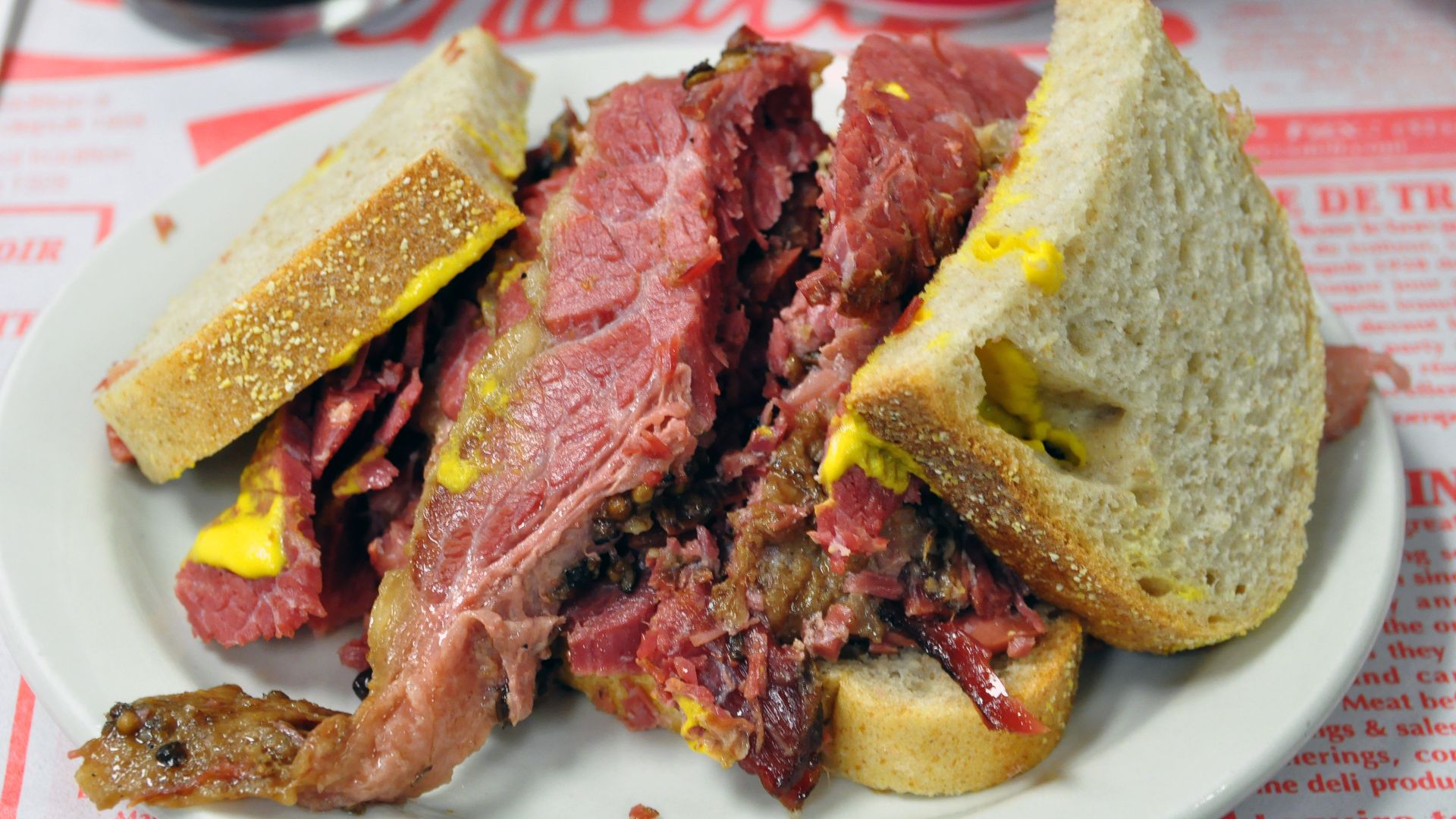 Schwartz's smoked meat medium fat Montreal Quebec 2010