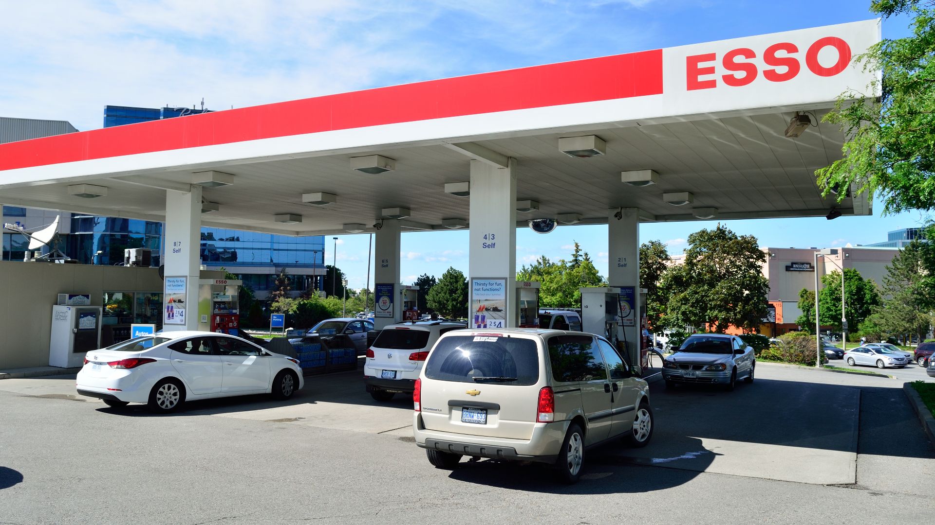 ESSO - Address: 255 East Beaver Creek Road, Richmond Hill, ON L4B 1M7