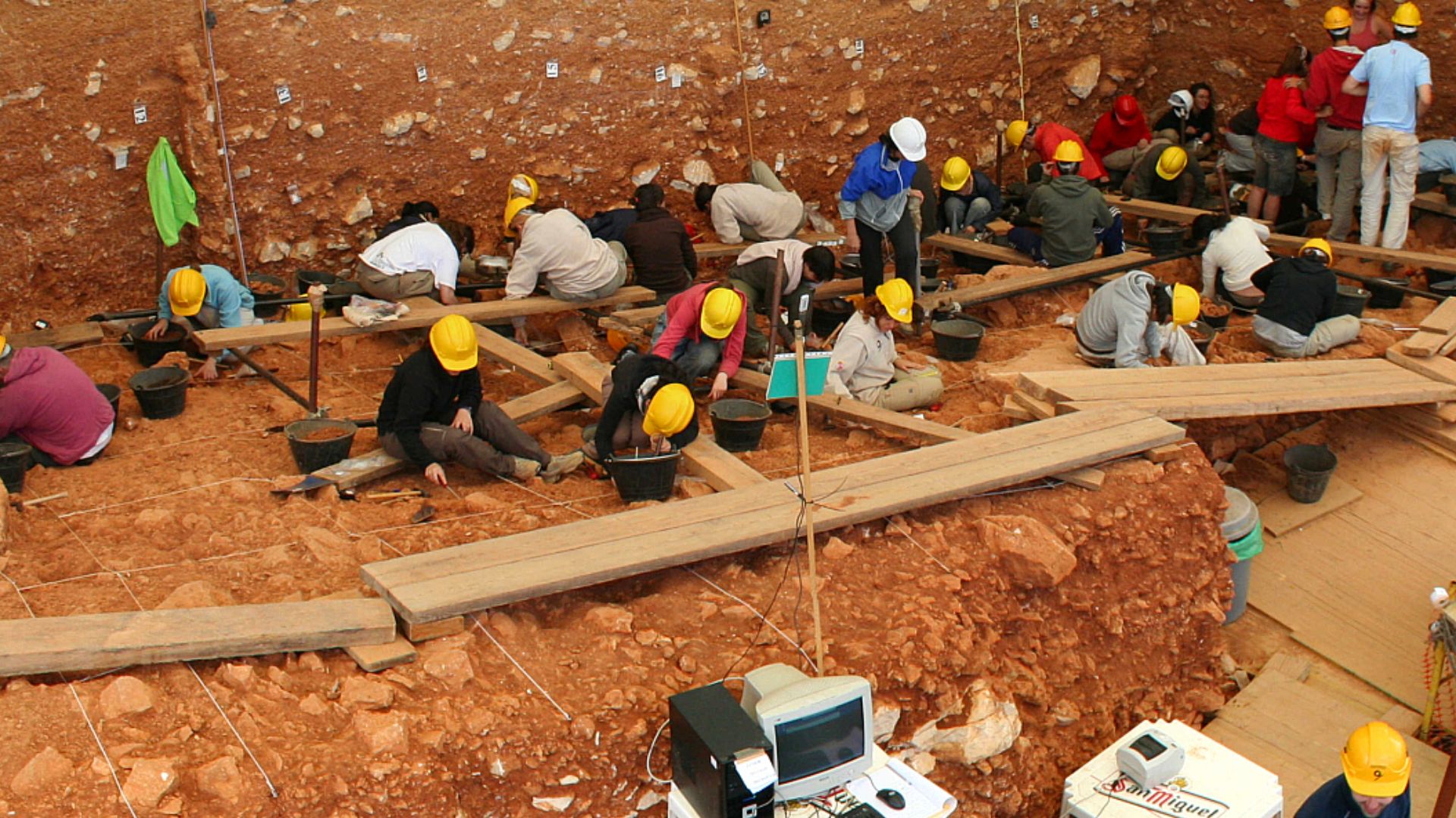 Excavations at the site of Gran Dolina, in Atapuerca (Spain), during 2008. Panoramic photography formed using 3 individual photographies with Hugin software. TD-10 archaeological level is being excavated where the most of the people are. It is a Homo heid
