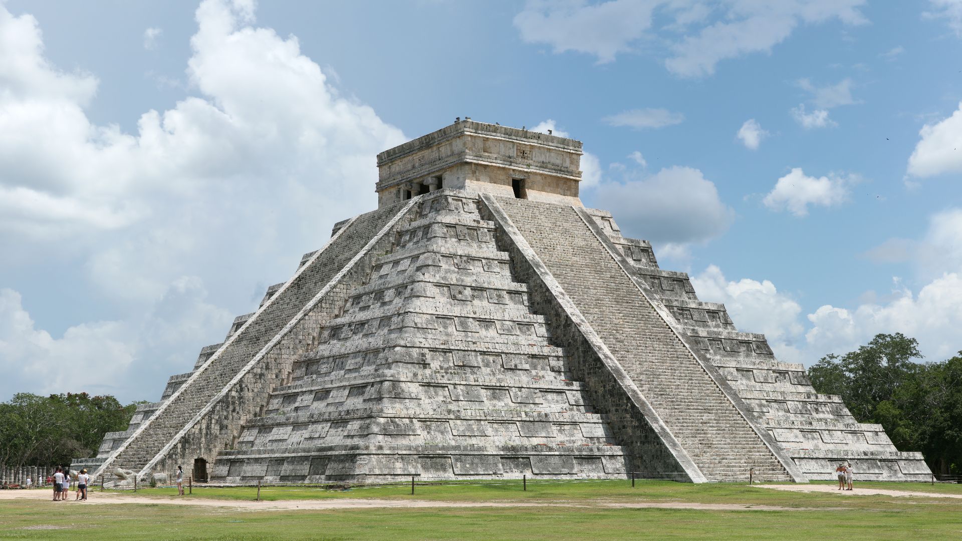 El Castillo (pyramid of Kukulcán) in Chichén Itzá