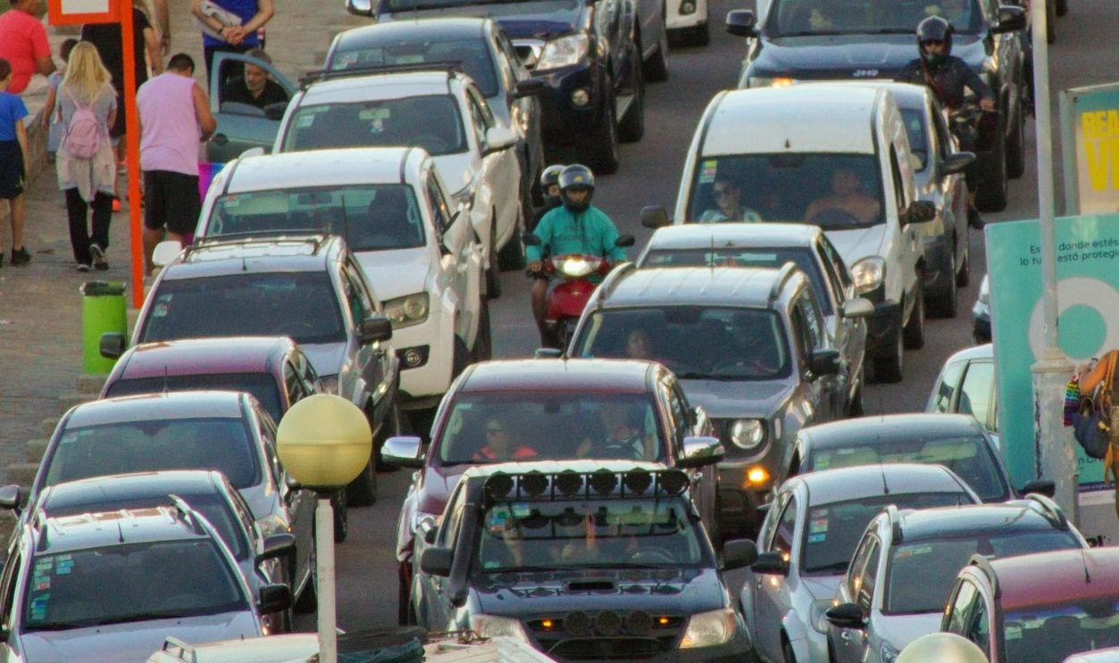 A busy summer day with heavy traffic on the streets of Mar del Plata, Argentina